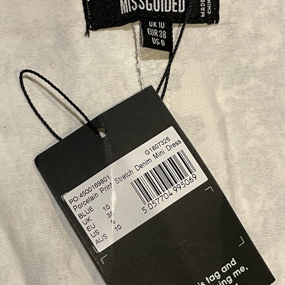 Missguided Porcelain Print Stretch Denim Mini Dress - Picture 6 of 9